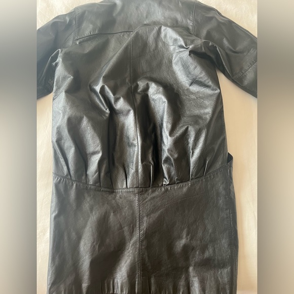 Wilsons Leather Womens Long Black Coat Shaw!
Collar Mid Length - Picture 16 of 17